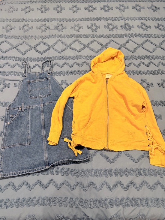 Forever 21 Other - Yellow Zip Hoodie with Lace-Up Sleeves